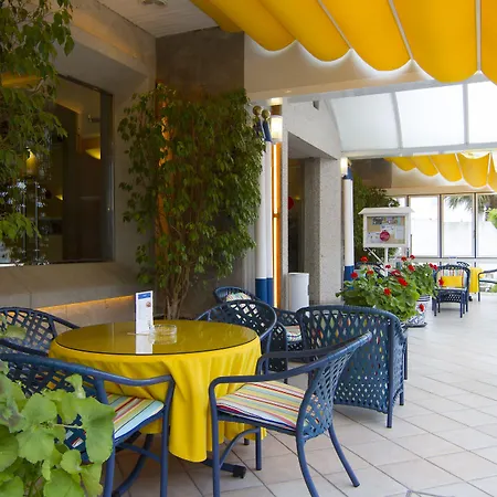 Hotell Florida 3*